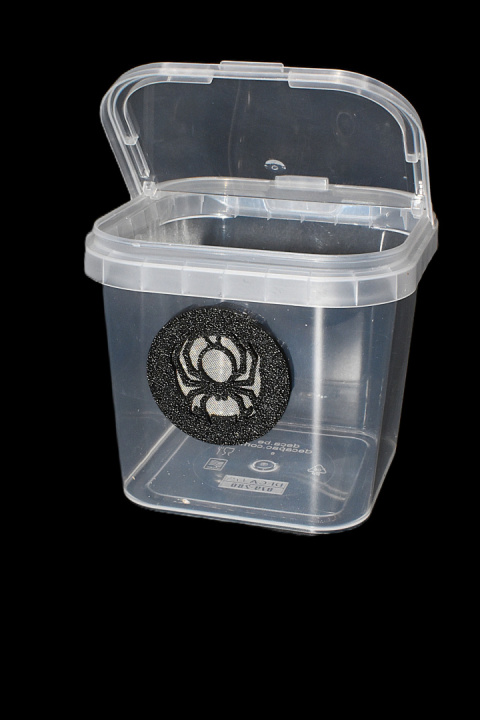 Pojemnik typu braplast 280 ml (8x8x7cm) z wentylacją Pojemnik typu braplast 280 ml (8x8x7cm) z wentylacją
