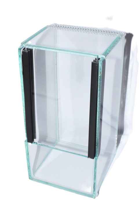 Terrarium szklane 15x15x30cm Terrarium szklane 15x15x30cm
